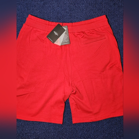 NWT AVENUE GEORGE V PARIS Mens Red Rhinestone Shorts Size 3XL XXXL - Picture 6 of 6